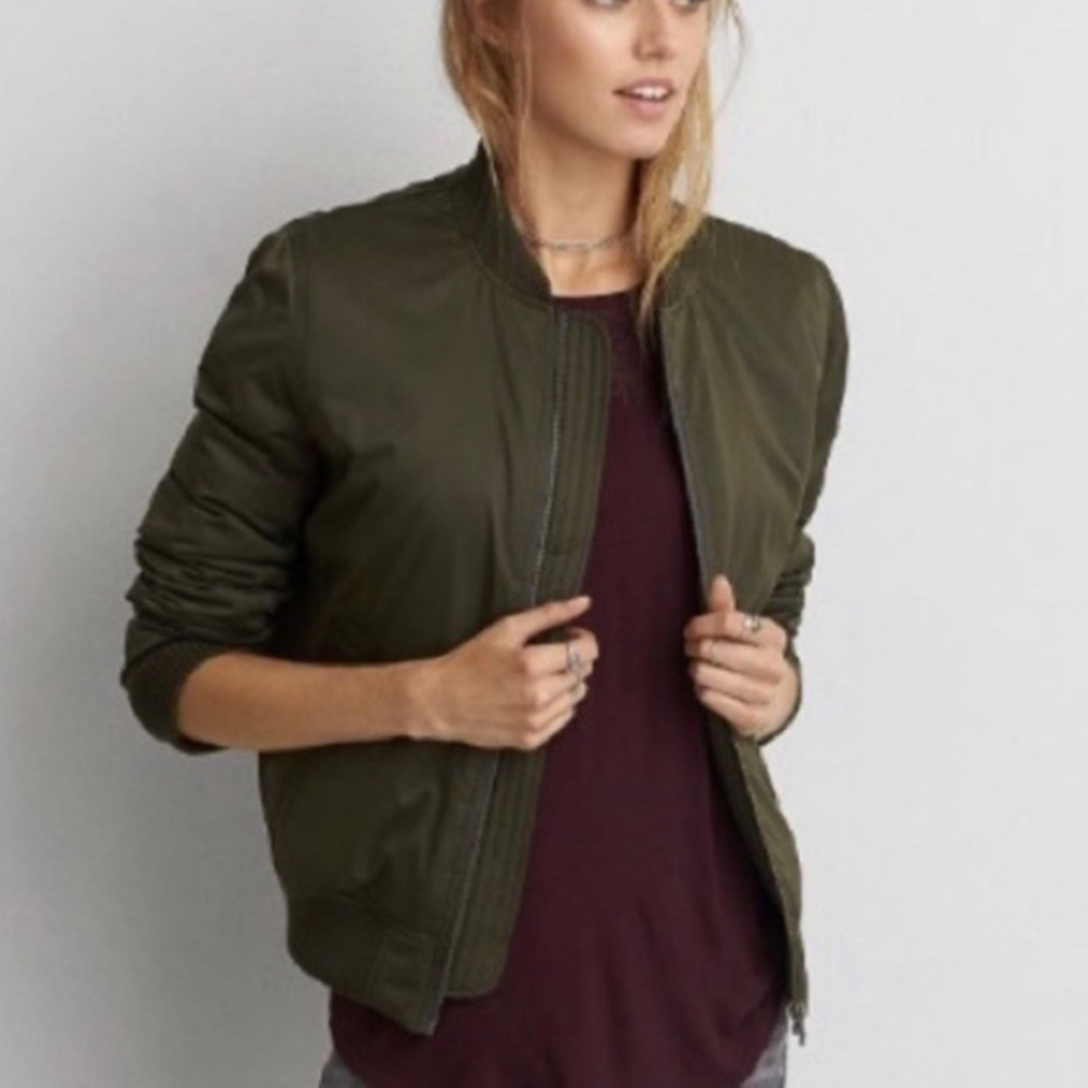 AMERICAN EAGLE Olive Green Classic Nylon Bomber Jacket